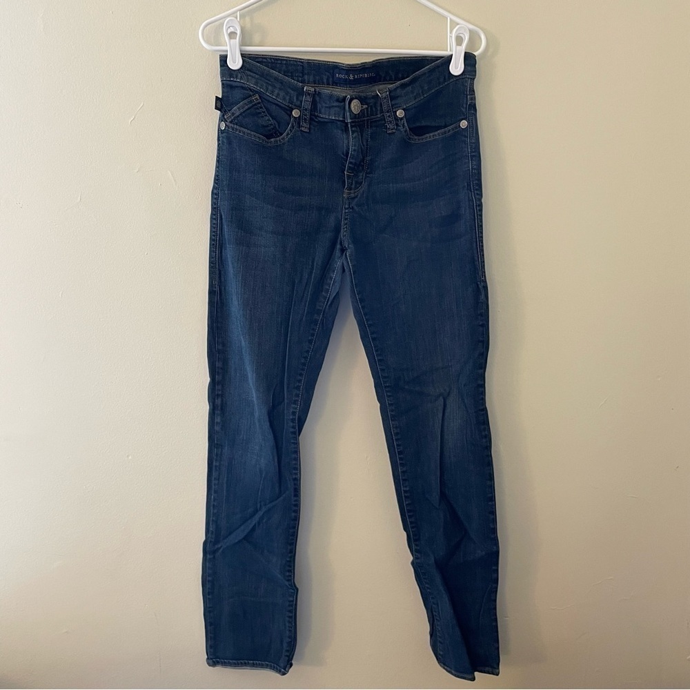Rock & Republic Dark Wash Denim Jeans Classic High Waisted Straight Leg Pants